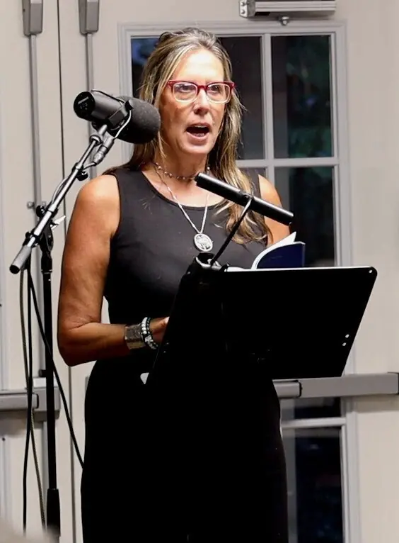 Performer at the microphone