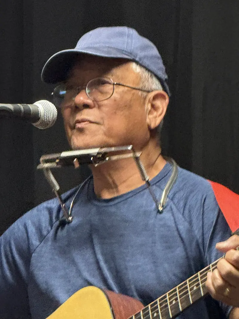 Guitarist at the Open Mic